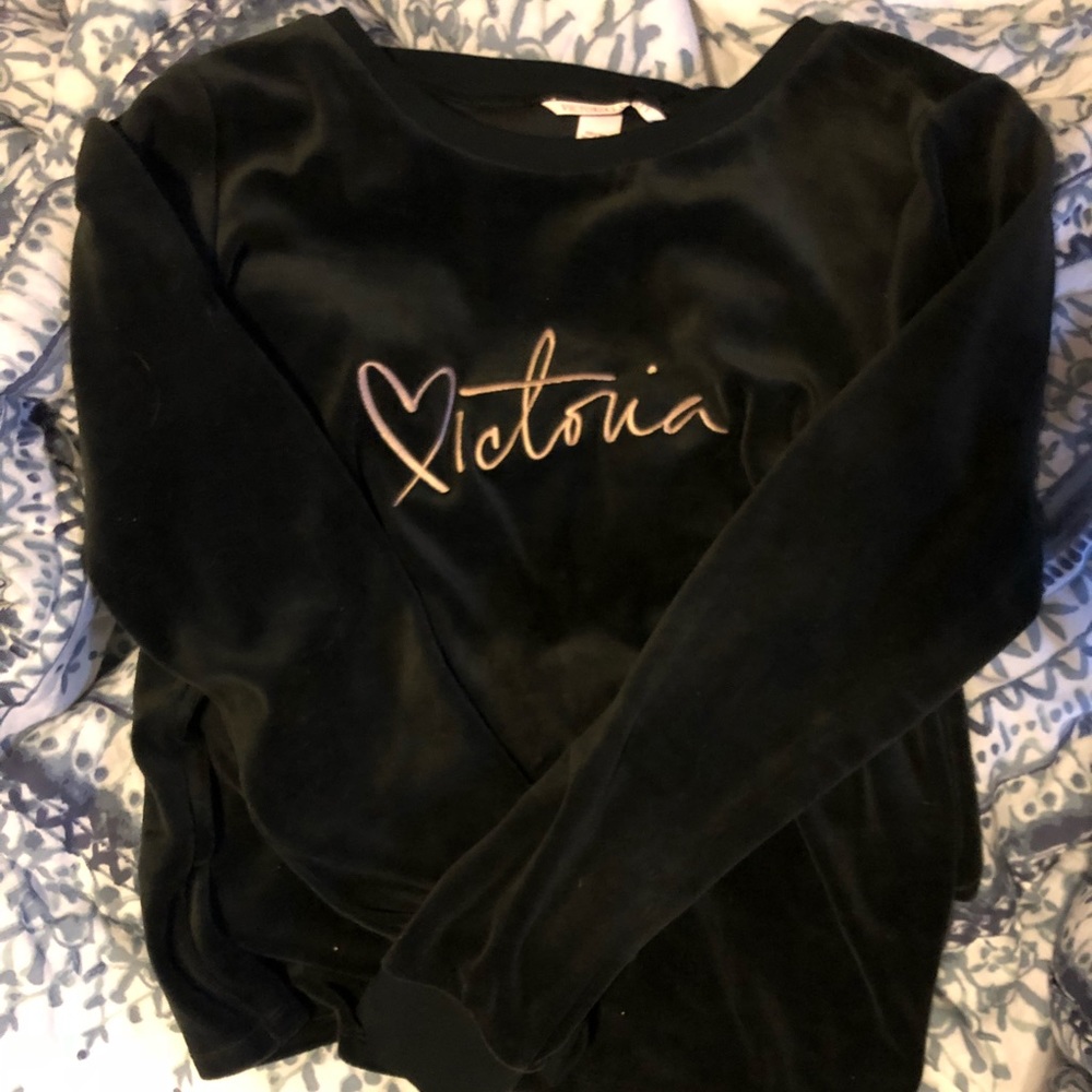 Victoria Secret Sweater - Picture 1 of 4